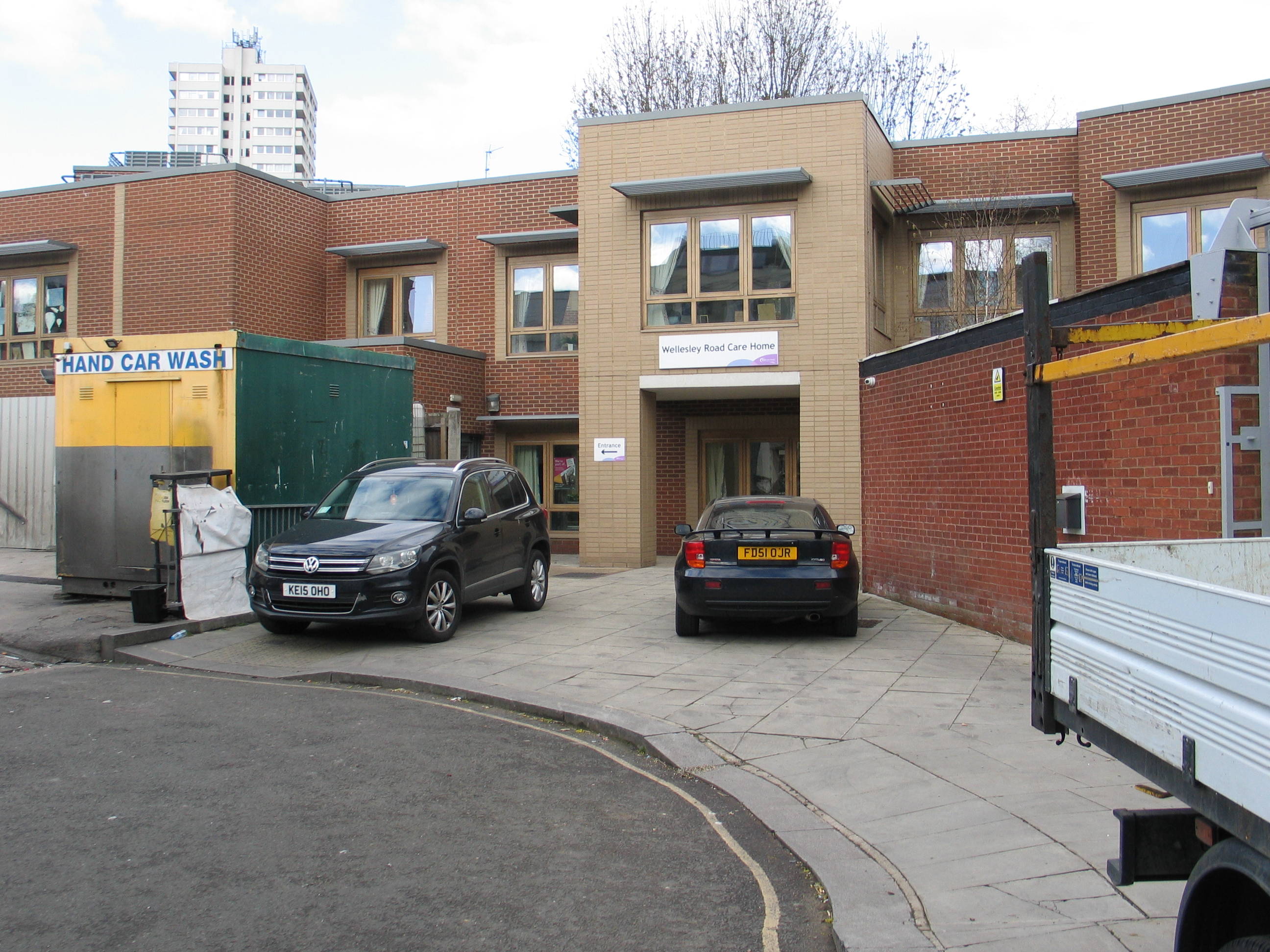 Poor relation ship entrance